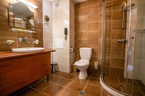 Bathroom - Izola Paradise Hotel (Sunny Beach)