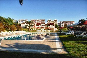Outdoor pool - Rebecca's Village (Corfu)