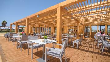 HĂ€r finns 4 restauranger som serverar frukost.