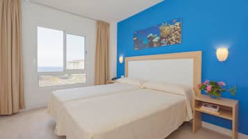 1 chambre, rideaux occultants, Wi-Fi gratuit, draps fournis