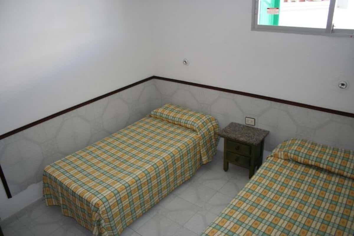 Cunas gratuitas y ropa de cama