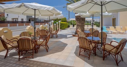 Cosmi Apartments by Estia