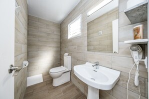 Articles de toilette gratuits, serviettes fournies