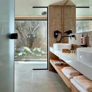 Bathroom - Lambi (Malevizi)