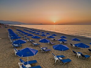 Beach - Kathrin Beach Hotel (ADELIANOS KAMPOS)