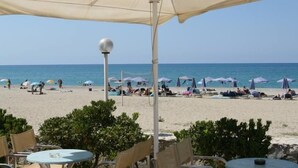 Beach - Kathrin Beach Hotel (ADELIANOS KAMPOS)