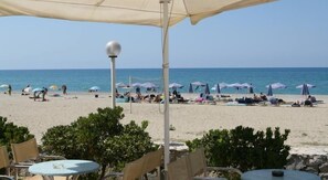 Beach - Kathrin Beach Hotel (ADELIANOS KAMPOS)