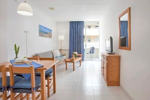 Living area - Apartamentos ES Trenc (Ses Salines)