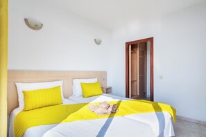 Iron/ironing board, internet - Rt-apartamentos Guinea (San Bartolomé de Tirajana)