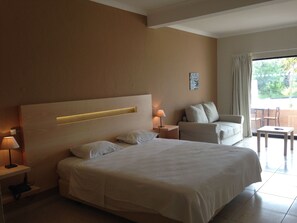 Caja de seguridad en la habitación, escritorio y wifi gratis