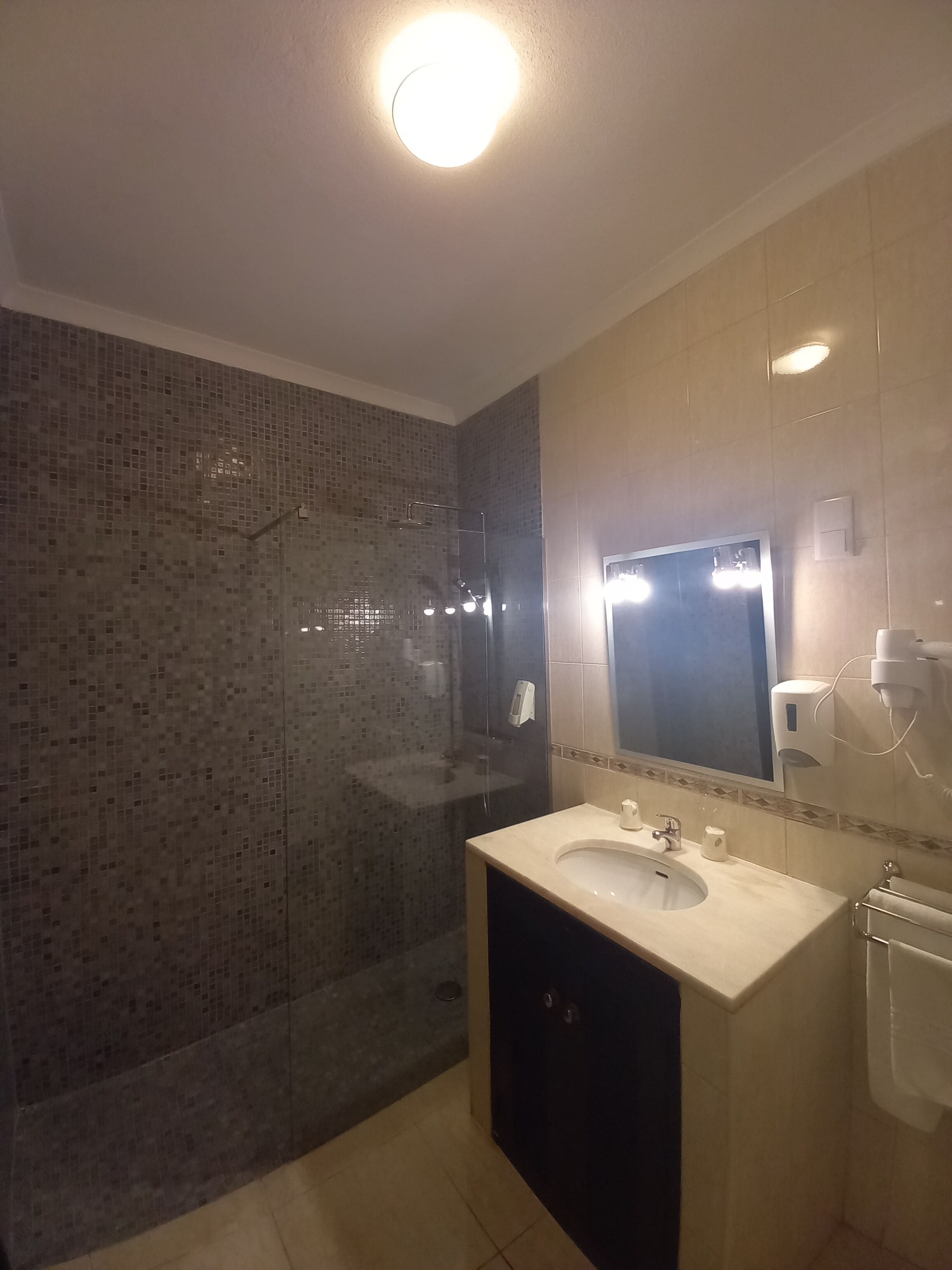 deluxe room, balcony | bathroom | free toiletries, hair dryer, towels