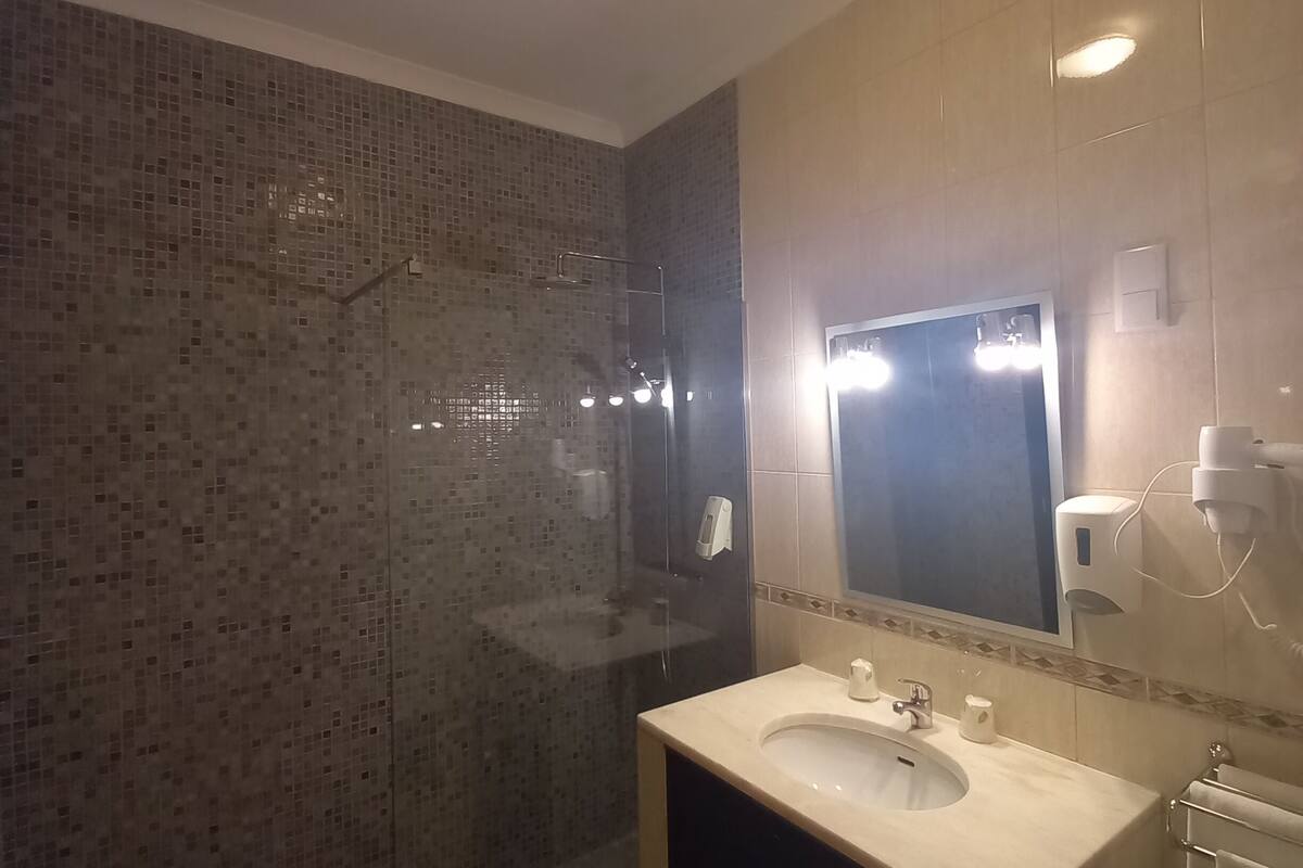 deluxe room, balcony | bathroom | free toiletries, hair dryer, towels