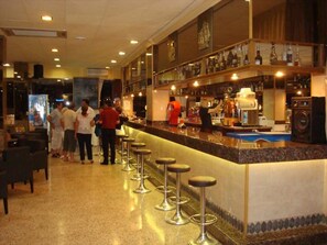 Bar (in der Unterkunft)