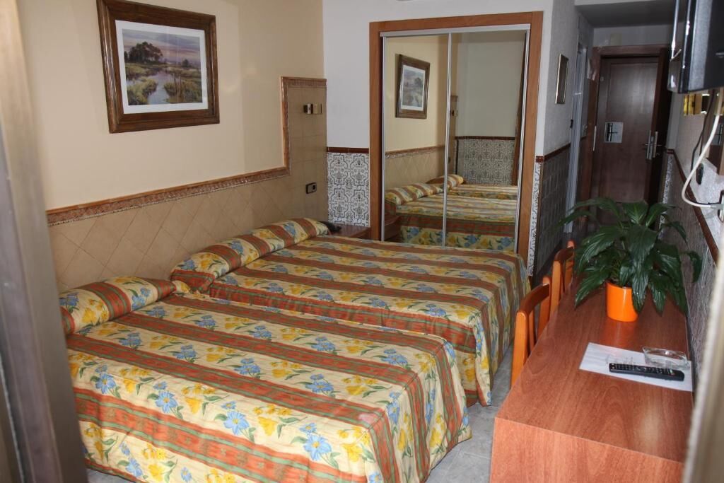 Blackout curtains, free WiFi, bed sheets