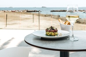 Food and drink - The Ibiza Twiins Hotel (Ibiza Town)