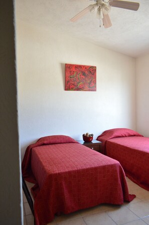 Free WiFi, bed sheets - Hotel La Terminal (Puerto Vallarta)