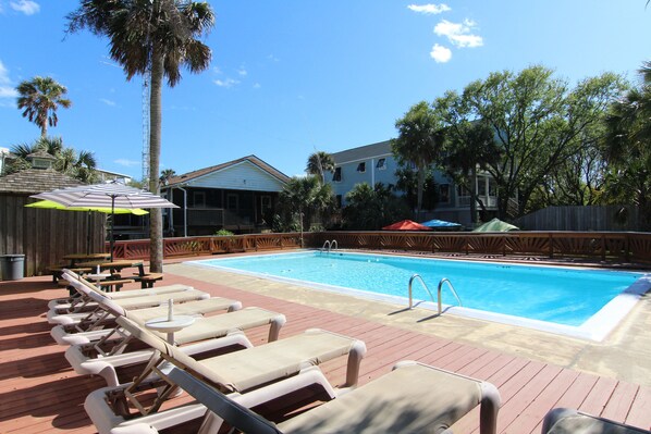 Alberca al aire libre por temporada 