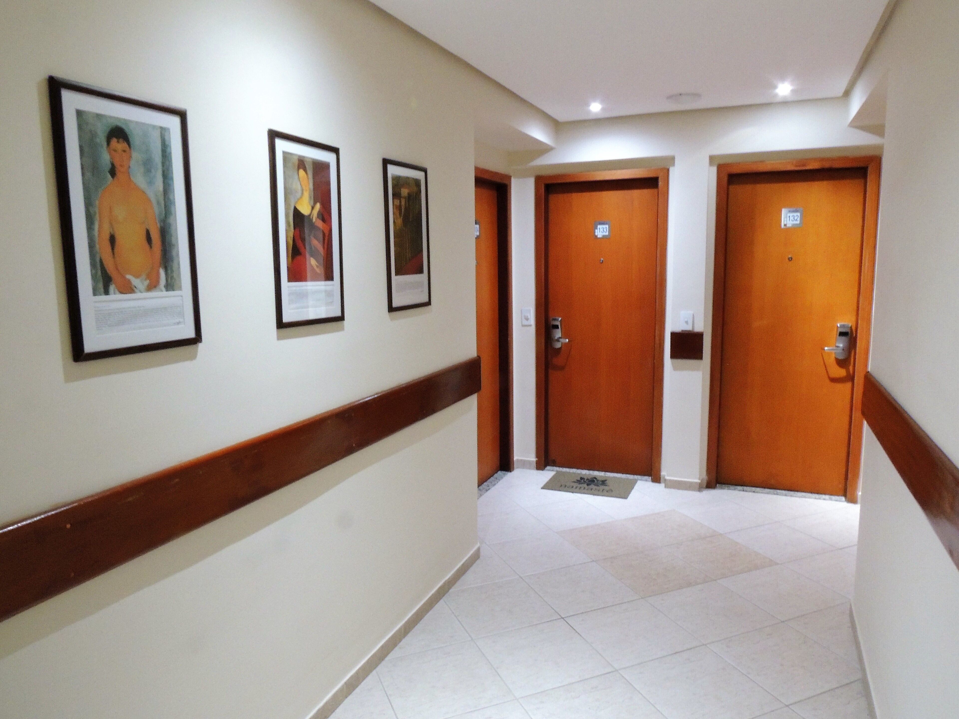 Foto - Mondrian Suite Hotel