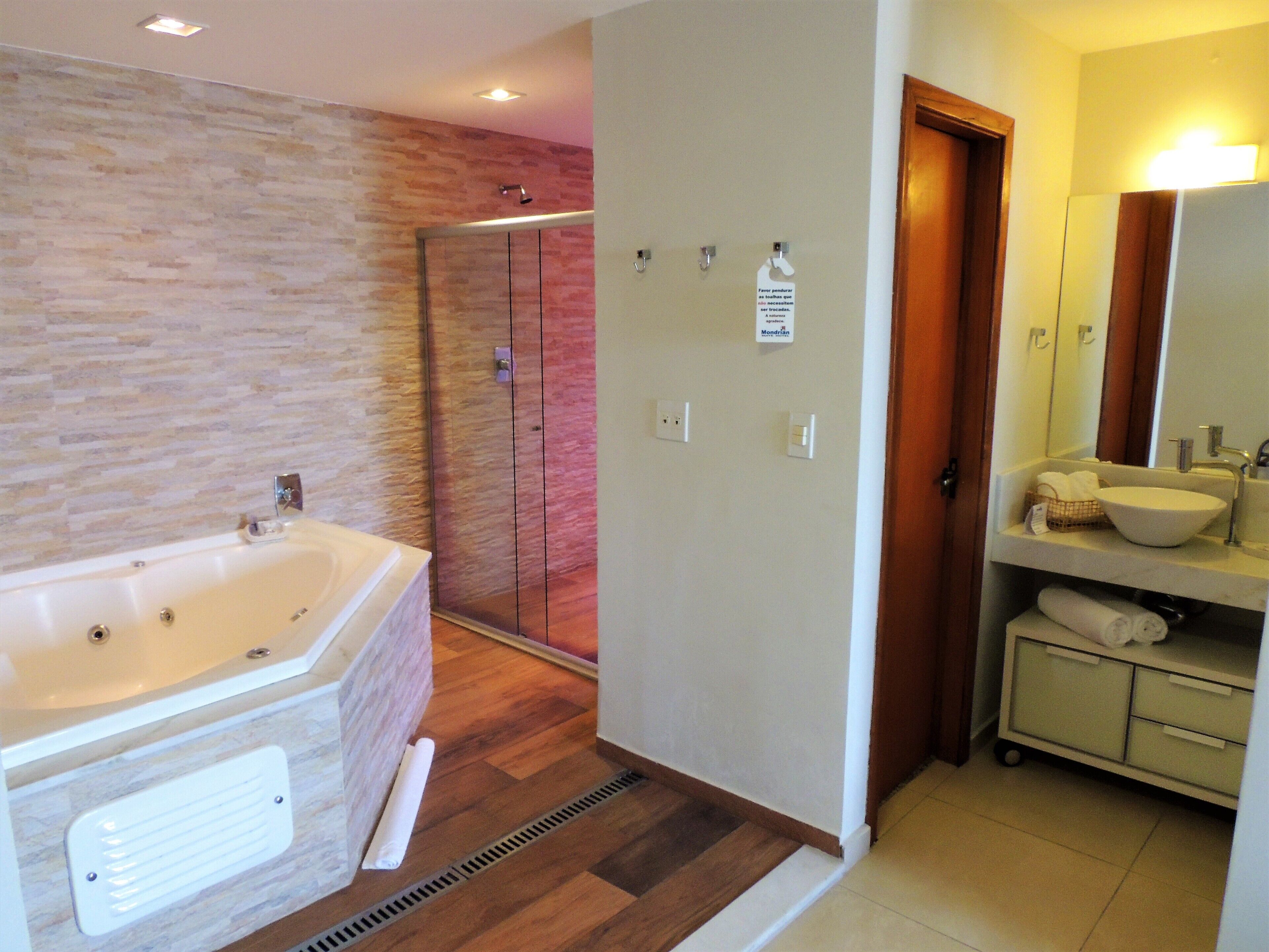 Foto - Mondrian Suite Hotel