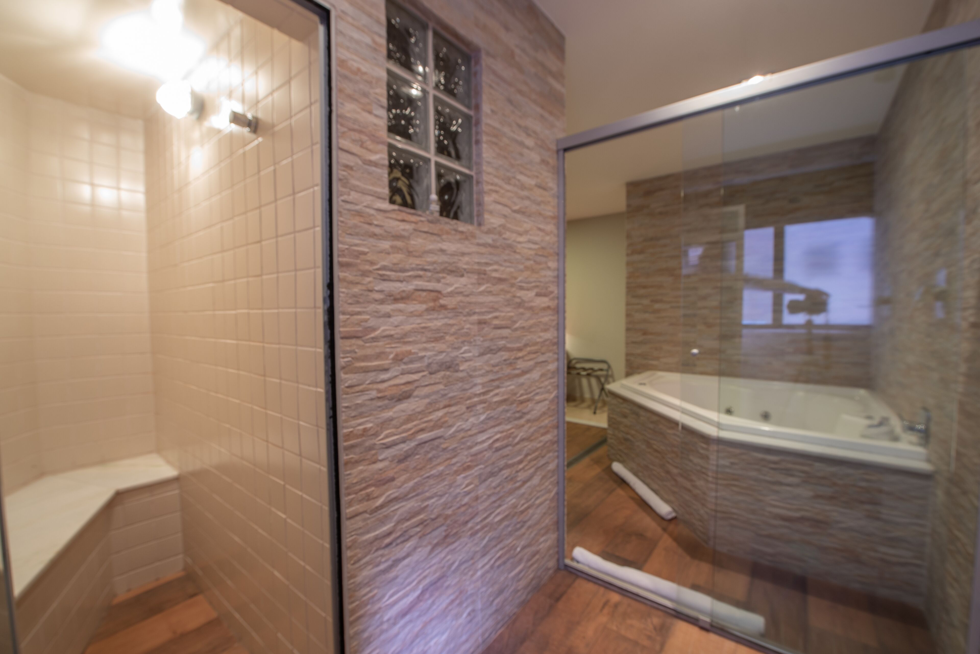 Foto - Mondrian Suite Hotel