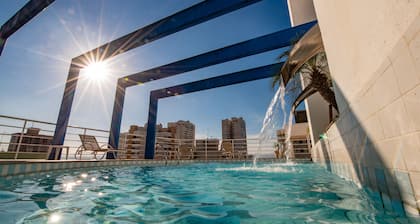 Mondrian Suite Hotel
