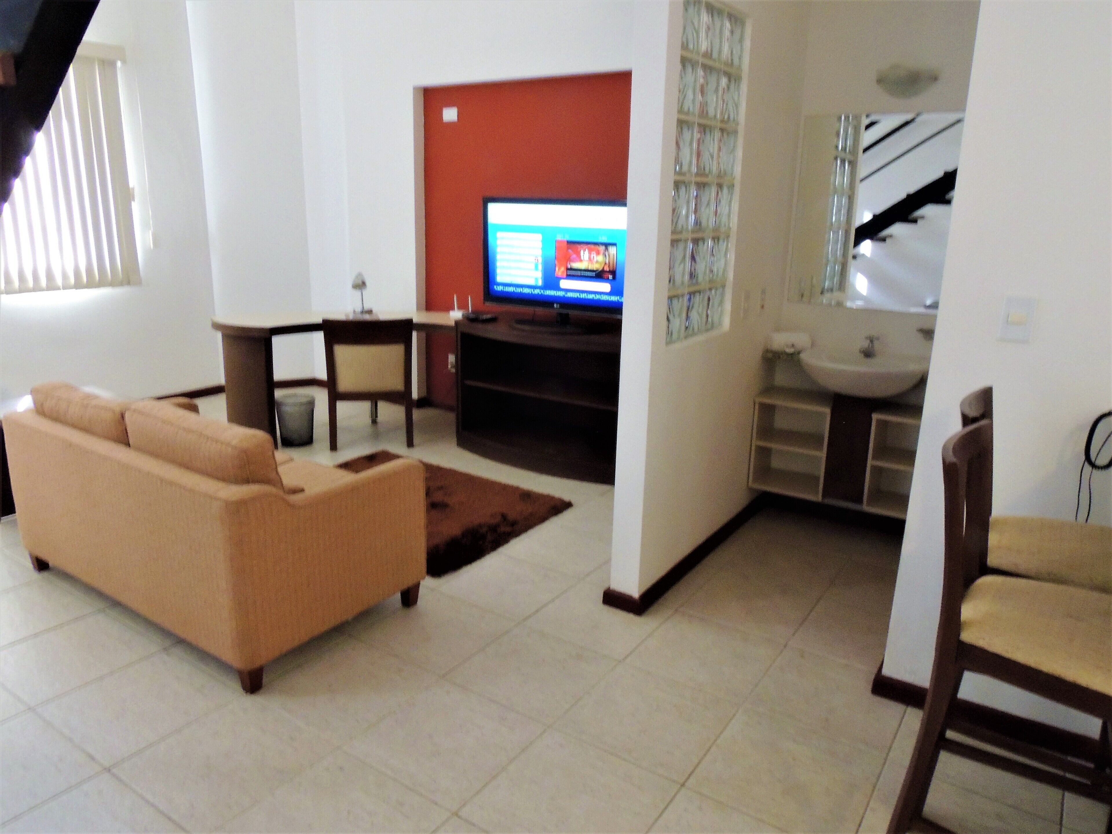 Foto - Mondrian Suite Hotel