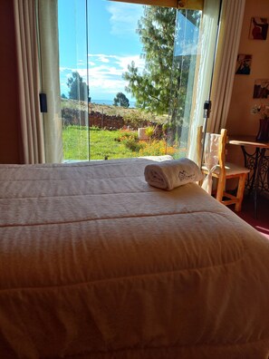 Dobbeltrom – superior, 2 dobbeltsenger | Sengetøy av topp kvalitet, dundyner og safe på rommet