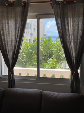 Palm Court 27 | Living area - Idolem Residence, Vacation Home (Orient Bay)