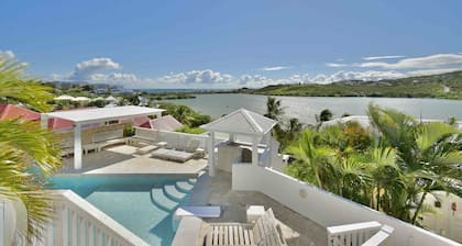 Idolem Residence, Vacation Home