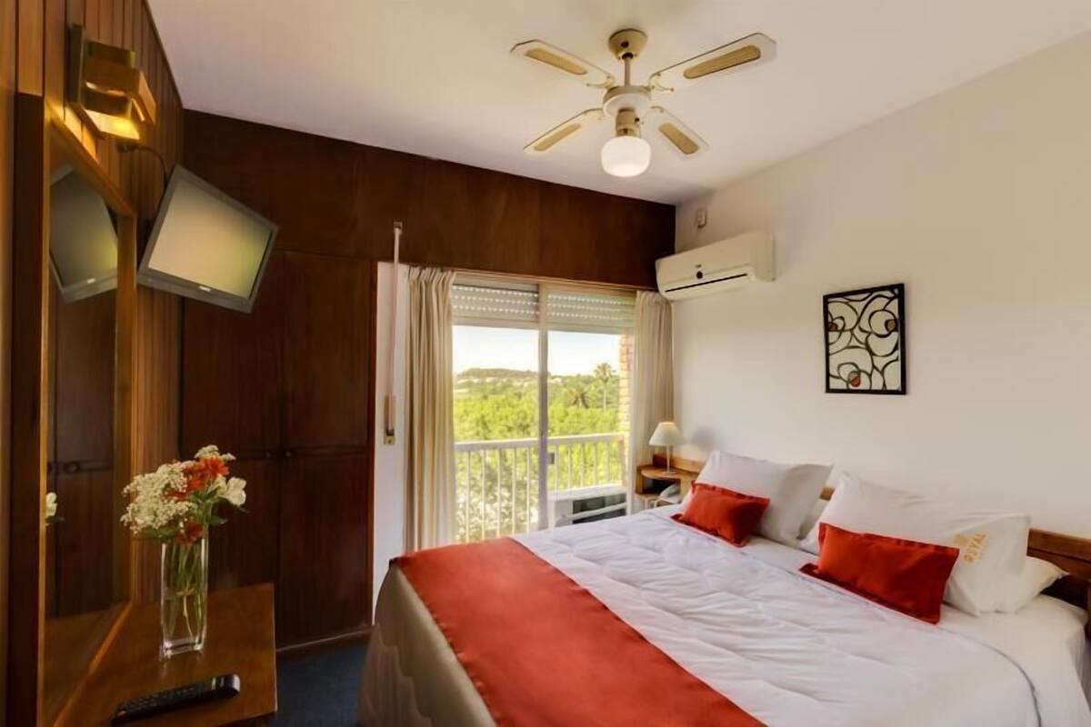 Premium bedding, desk, free WiFi, bed sheets