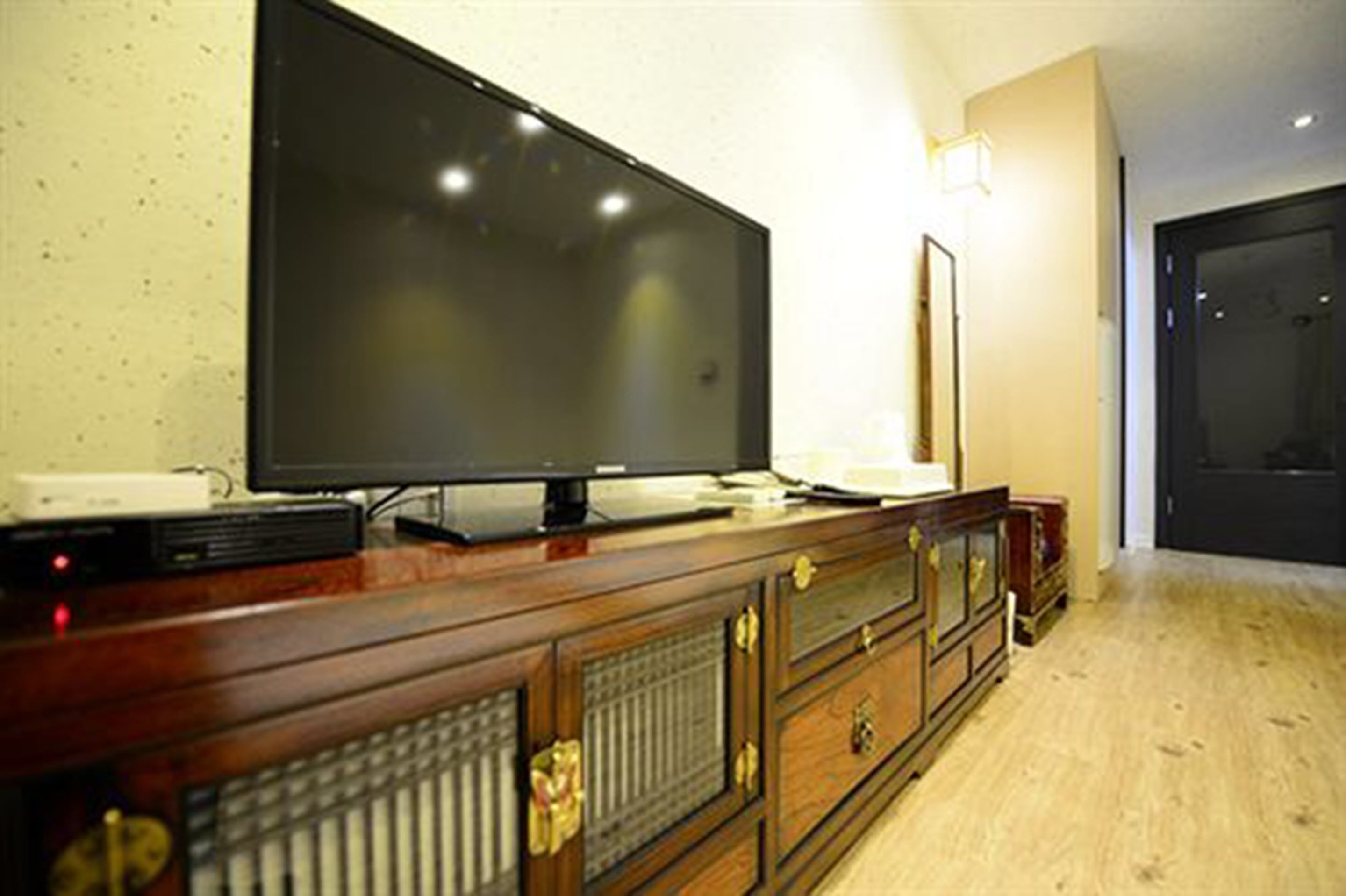 [breakfast for 2] deluxe ondol - ondol type | room amenity