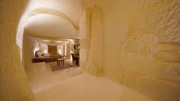 Exclusive Room | Premium bedding, minibar, in-room safe, individually decorated