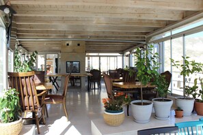 包每日全套早餐