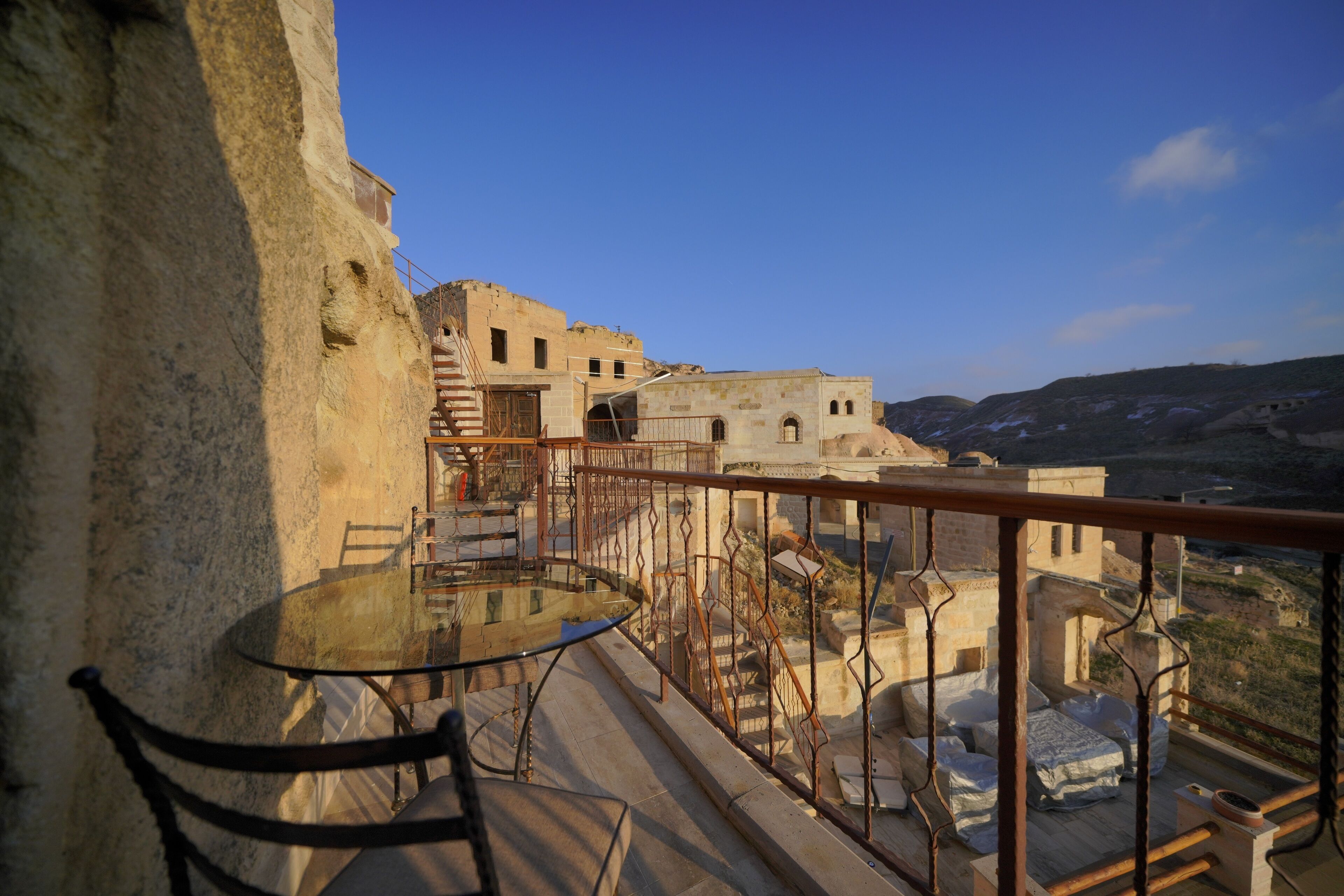 Traditional Room, 1 King Bed | Balcony