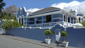 Unclassified image, 5 of 30, button - The Blue House (Cape Town)
