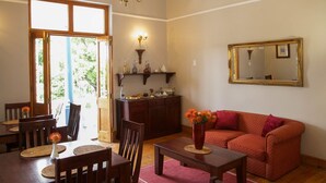 Unclassified image, 4 of 30, button - The Blue House (Cape Town)