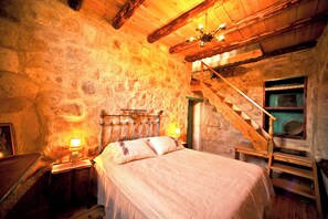 Duplex Stone Suite | 1 bedroom, premium bedding, down duvets, in-room safe - Anitya Cave House (Ürgüp)