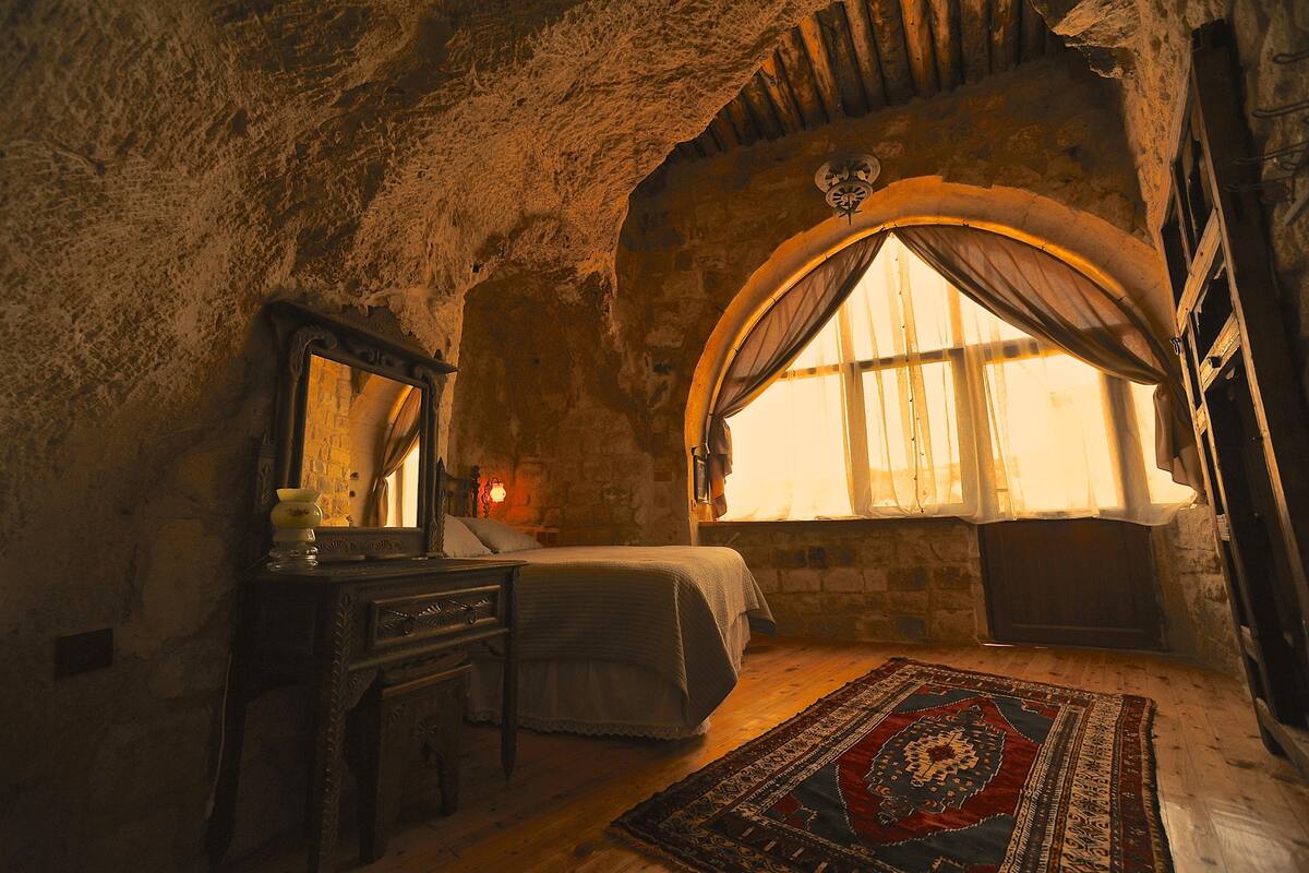 Cave Suite with Terrace