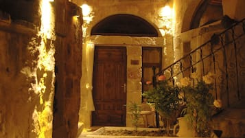 1 bedroom, premium bedding, down duvets, in-room safe