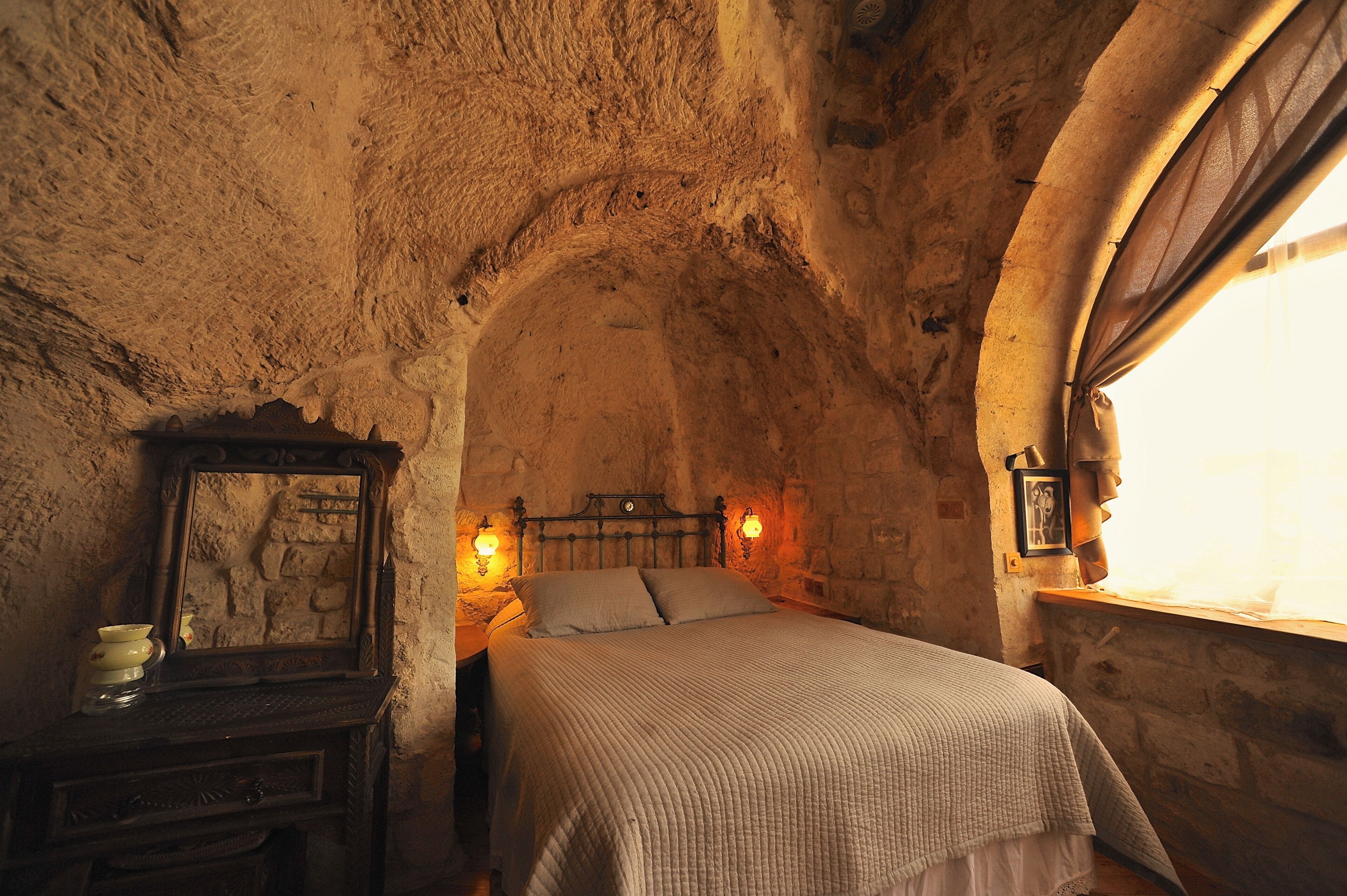 Cave Suite with Terrace | 1 chambre, literie de qualité supérieure, couette en duvet d'oie