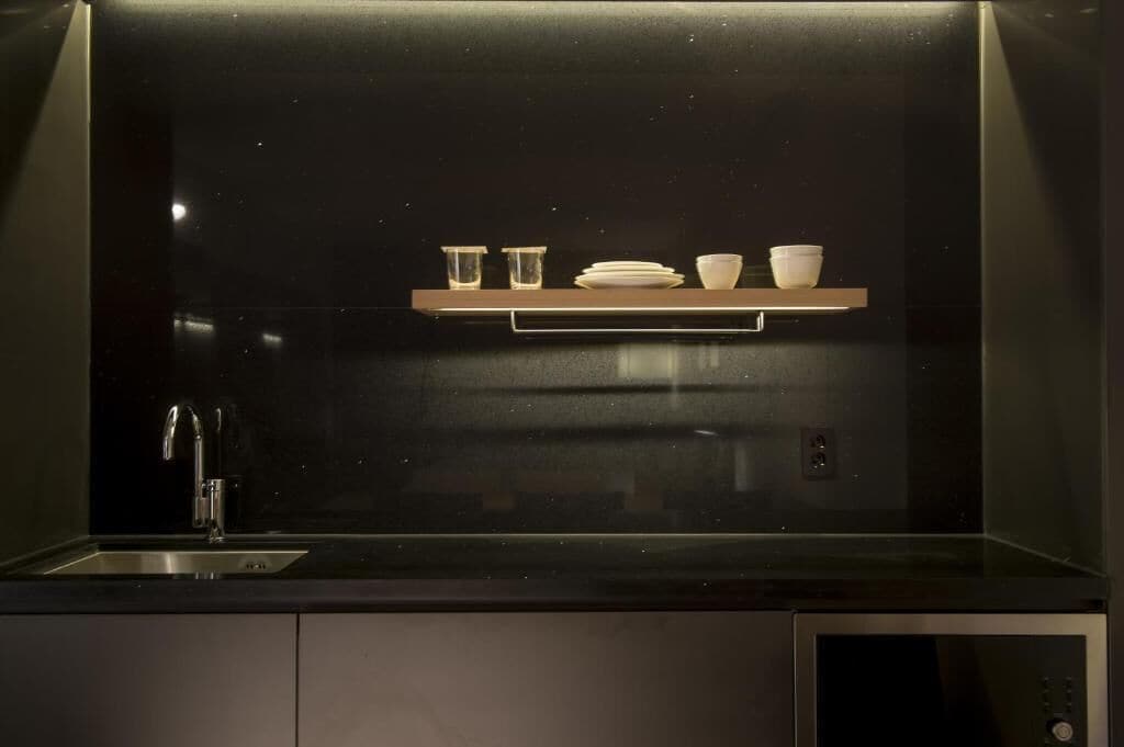 fridge, electric kettle