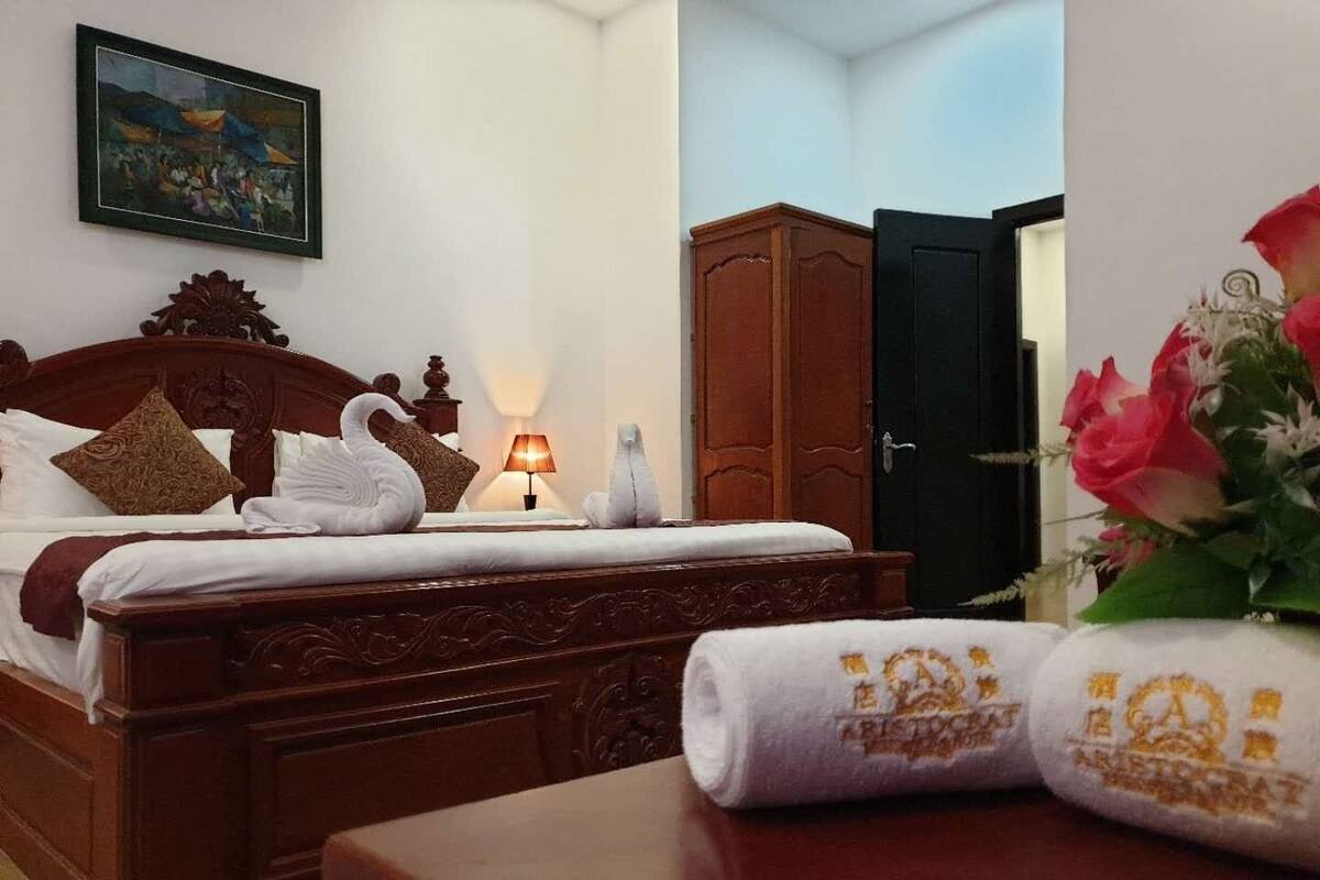Royal Room | 1 bilik tidur, peralatan tempat tidur premium, gebar bulu kapas 