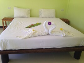 Rollaway beds, free WiFi