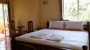 Rollaway beds, free WiFi - Khaolak Summer House Resort (Takua Pa)