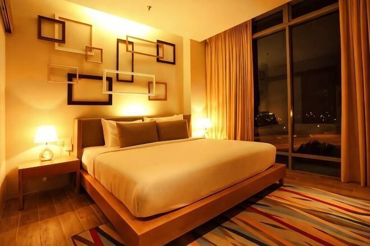 In-room safe, iron/ironing board, rollaway beds (surcharge), WiFi (free)