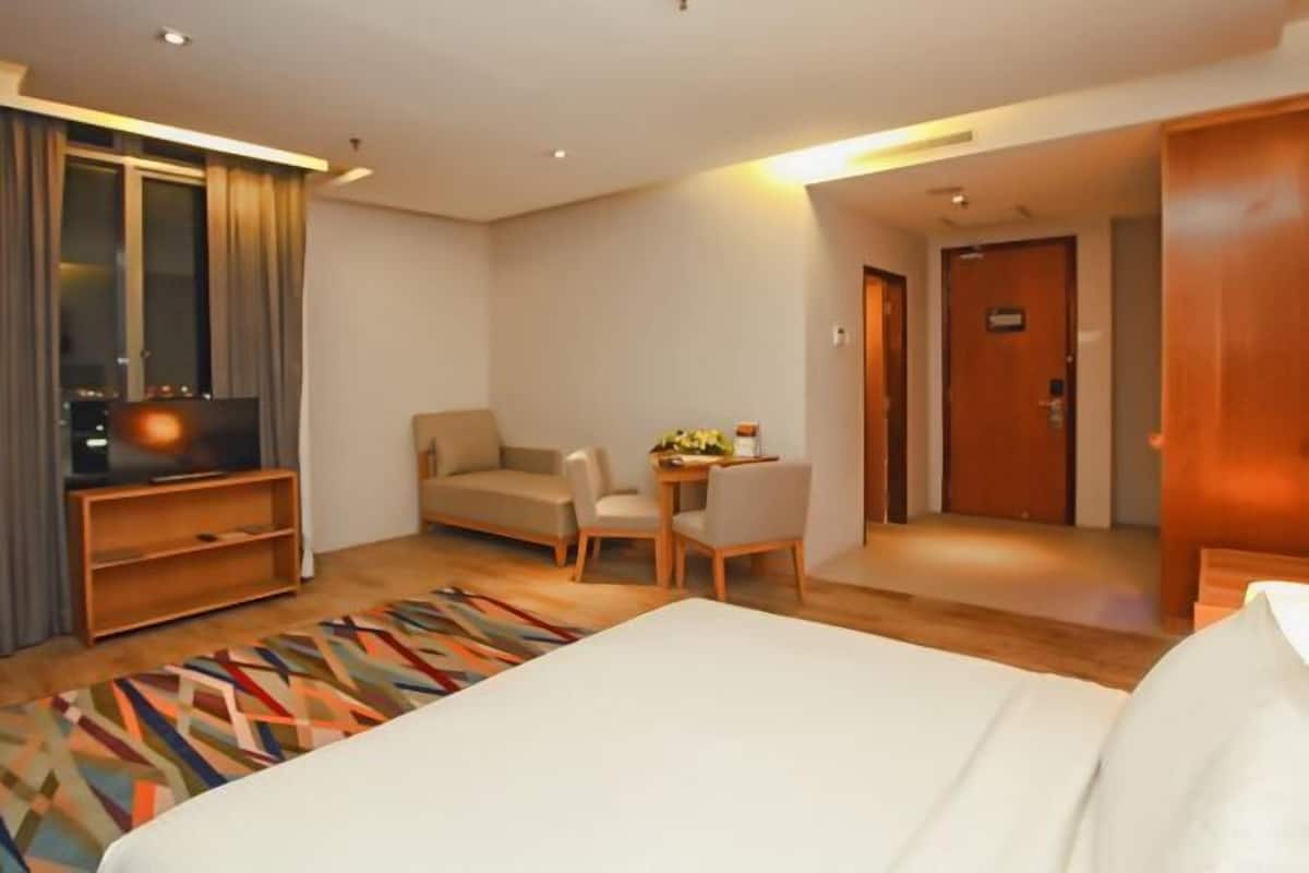 In-room safe, iron/ironing board, rollaway beds, free WiFi