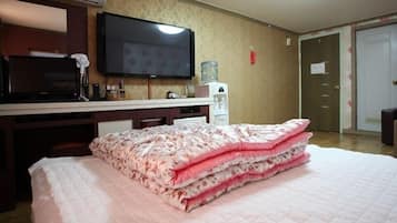 Superior Double Room | Desk, free WiFi