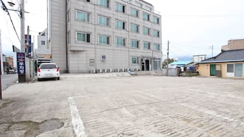 Free self parking