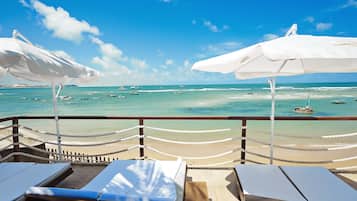 Outdoor pool, open 8:00 AM to 9:30 PM, pool umbrellas, sun loungers