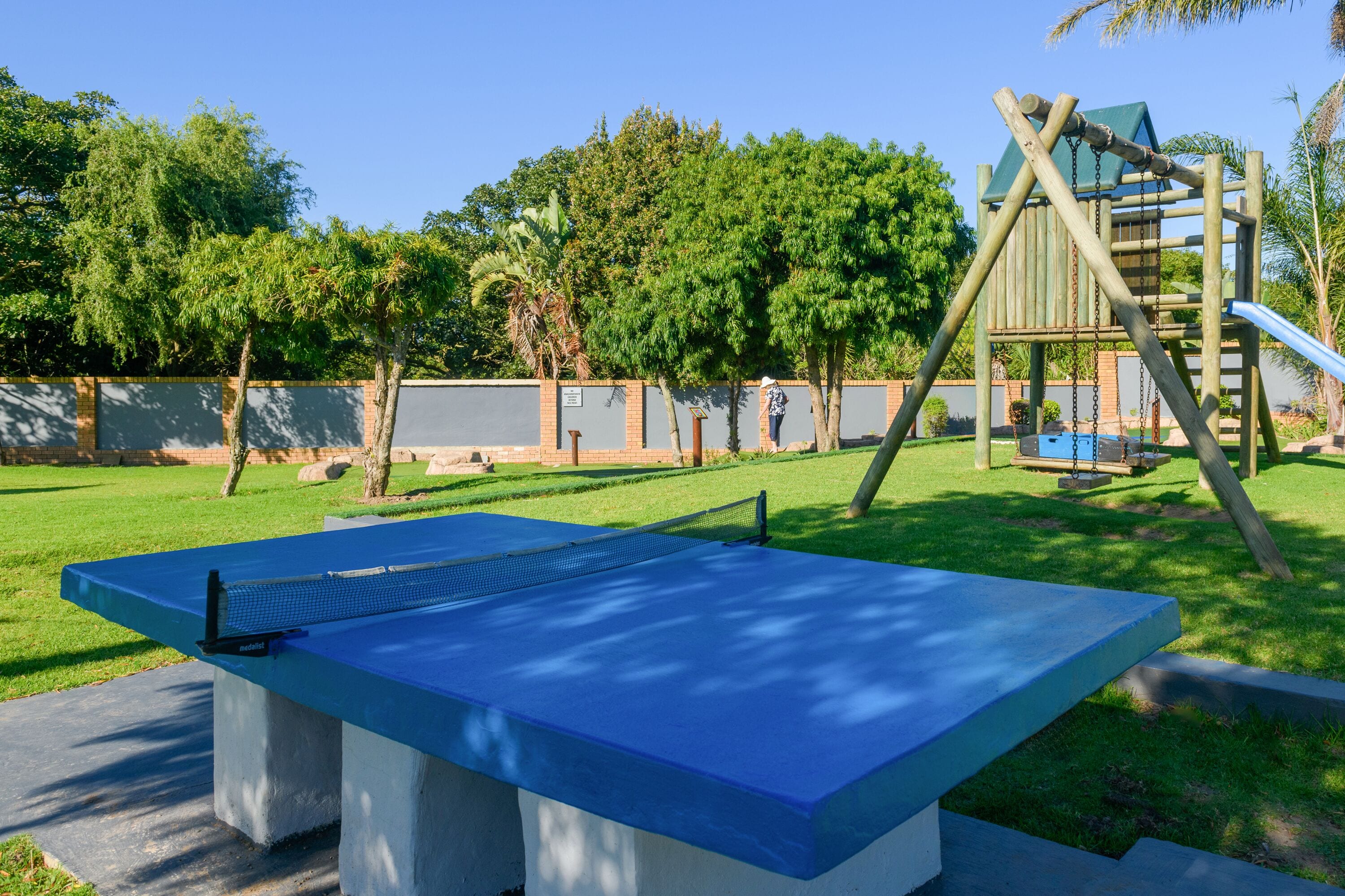 children’s play area – outdoor